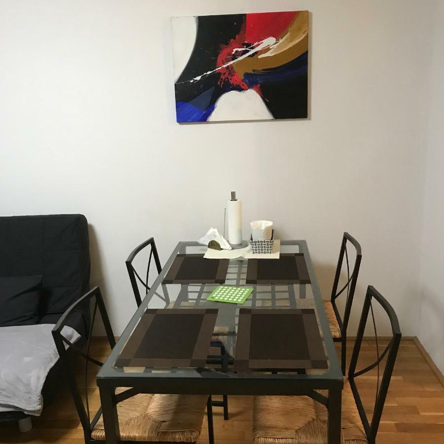 Lg Lovely Apartment Stockerau Luaran gambar